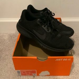 Nike Flex Experience Run 11 ‘Black Dark Smoke Grey’